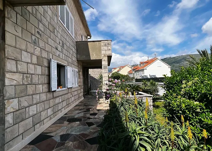 & Tapera- Comfort Double With Terrace And Partial Sea View דירה דוברובניק